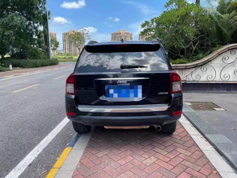 江門15年Jeep指南者9