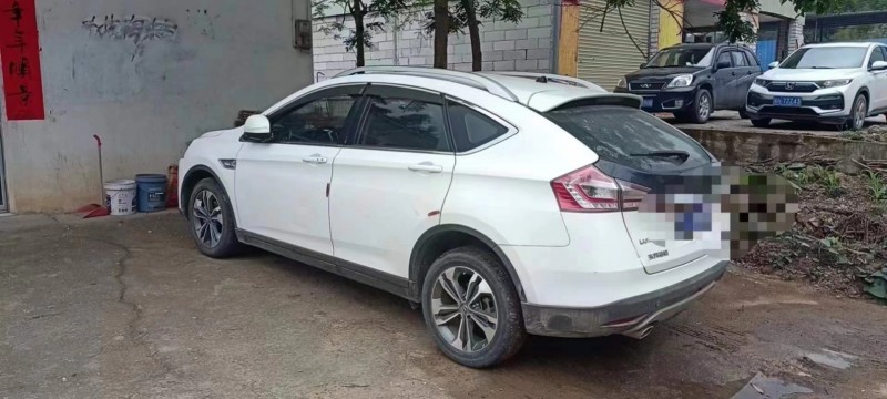 广州14年纳智捷优6 SUV4