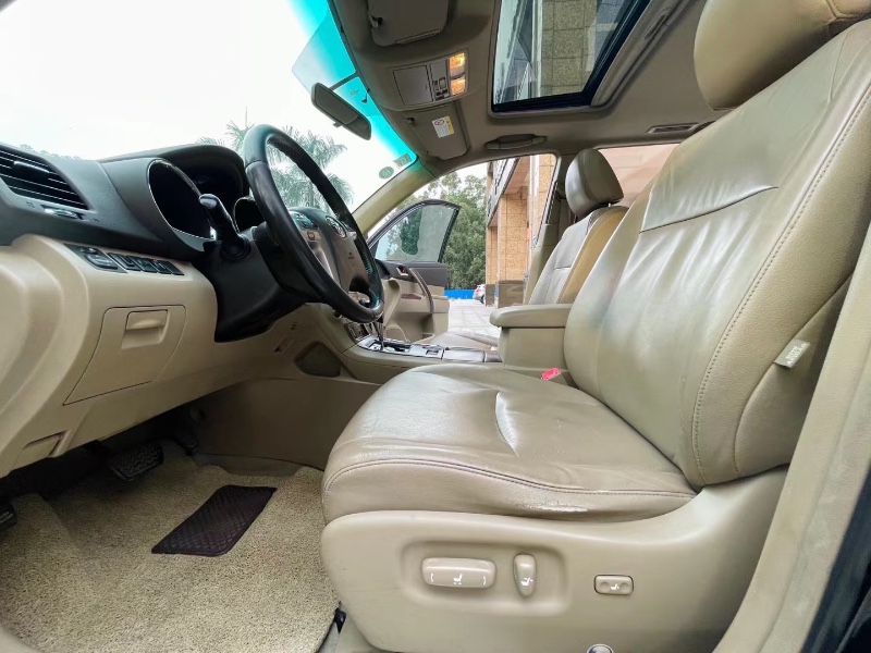 佛山12年丰田汉兰达4