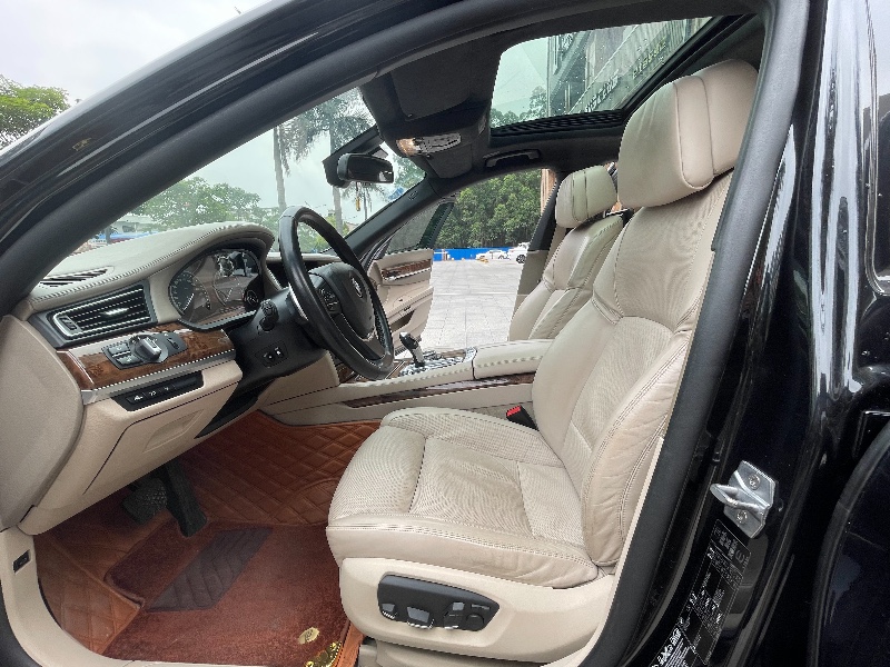 佛山14年宝马7系4