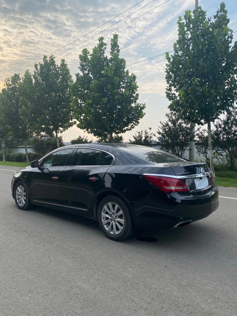 徐州15年别克君越8