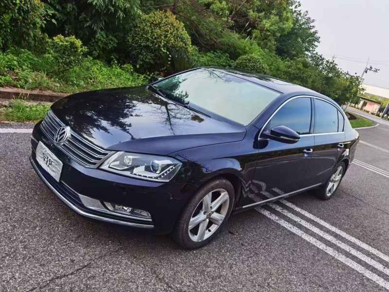 武汉14年大众迈腾2