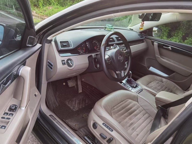 武汉14年大众迈腾3