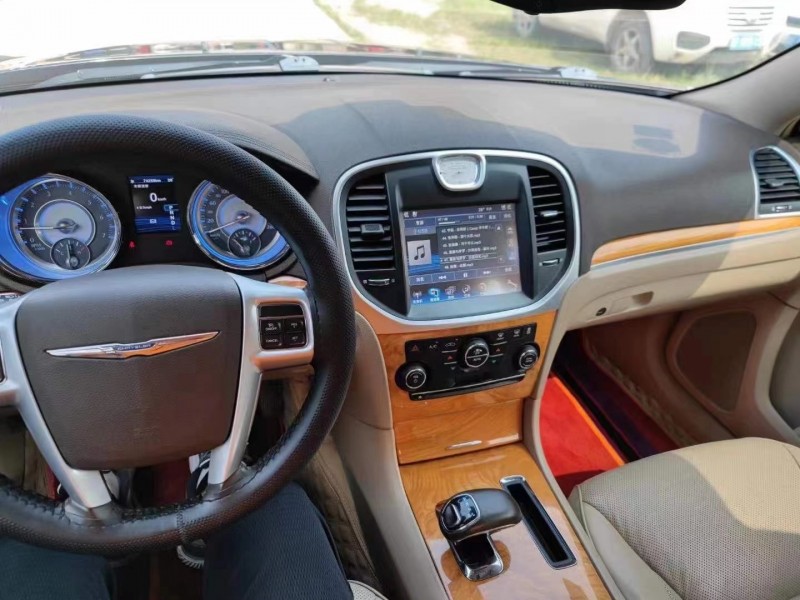 石家莊14年克萊斯勒300C5