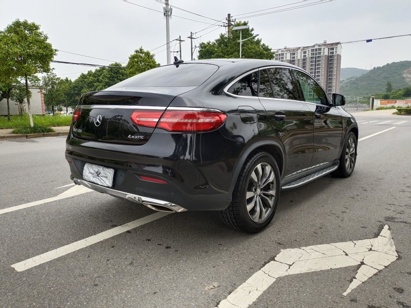 武汉16年奔驰GLE1