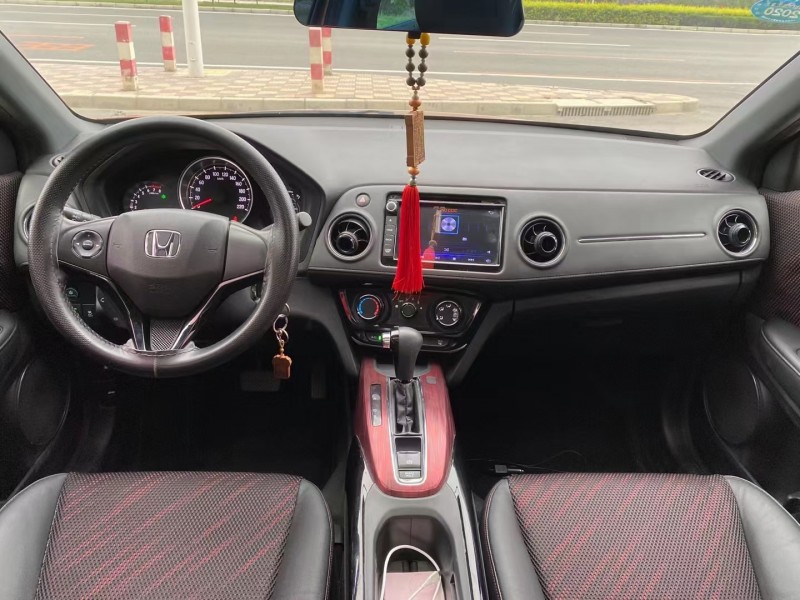 保定17年本田XR-V5