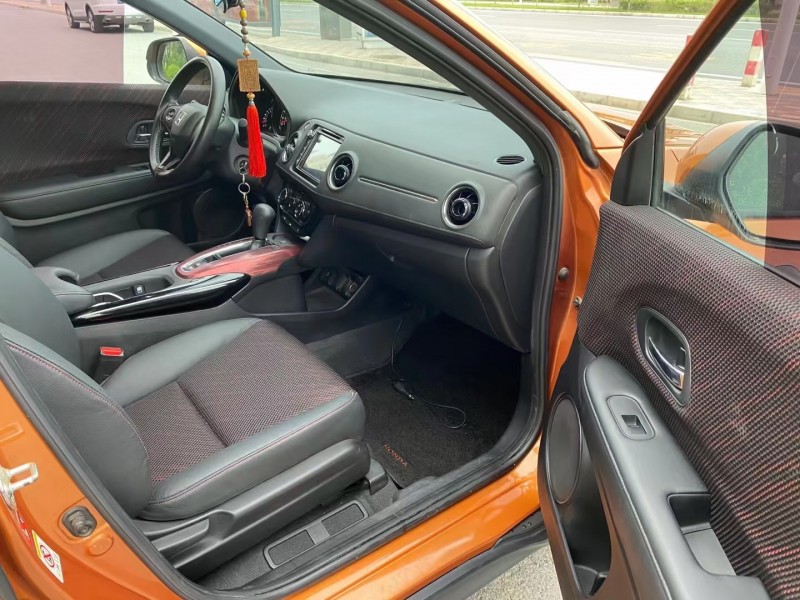 保定17年本田XR-V7