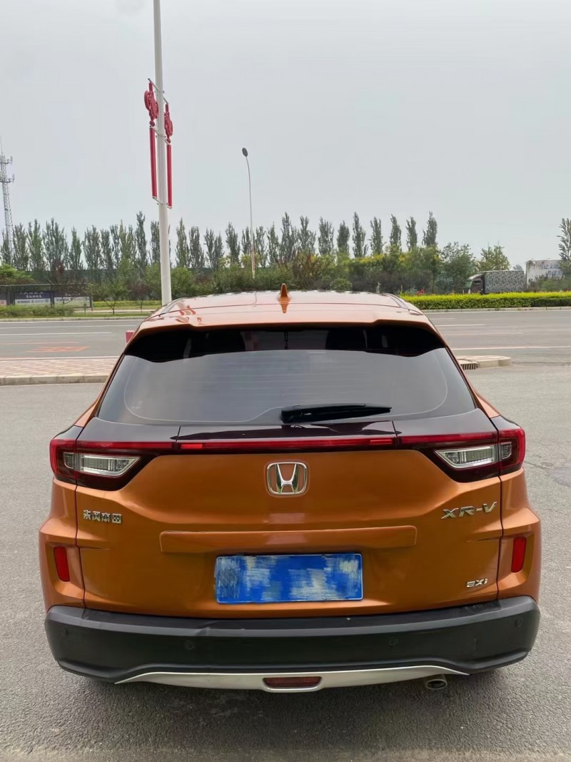 保定17年本田XR-V9