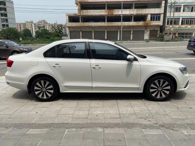 广州17年大众速腾4