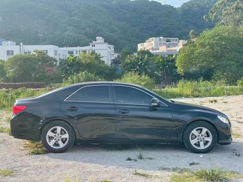 广州12年丰田锐志7