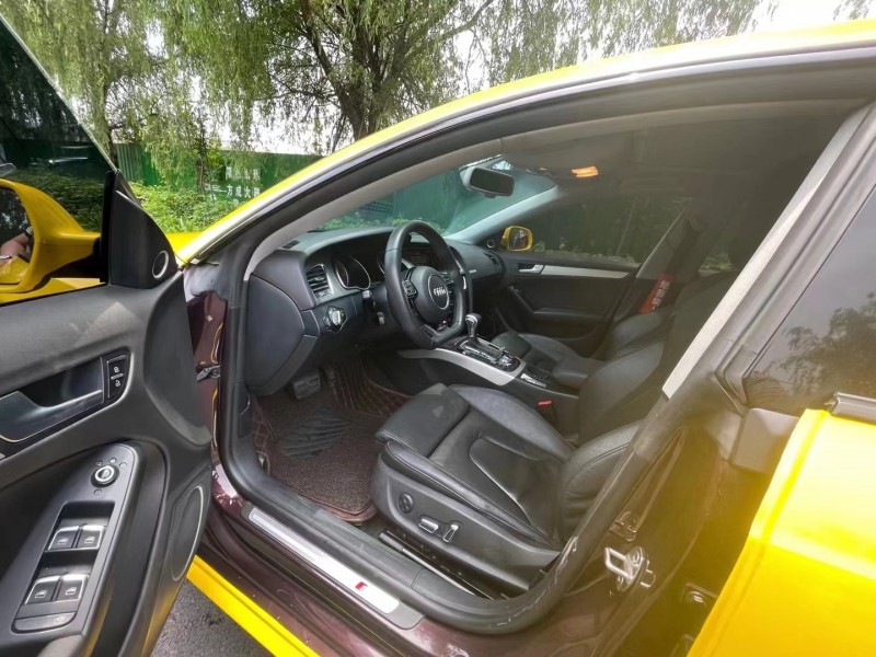 济宁13年奥迪A54