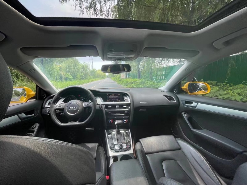 济宁13年奥迪A55