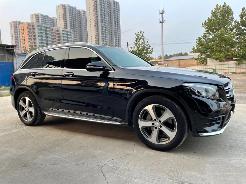 保定17年奔驰GLC AMG8