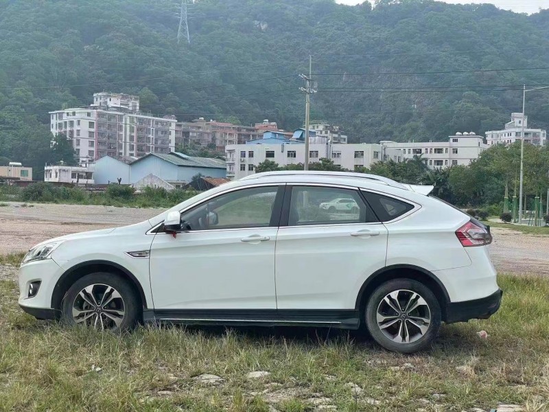 广州15年纳智捷优6 SUV4