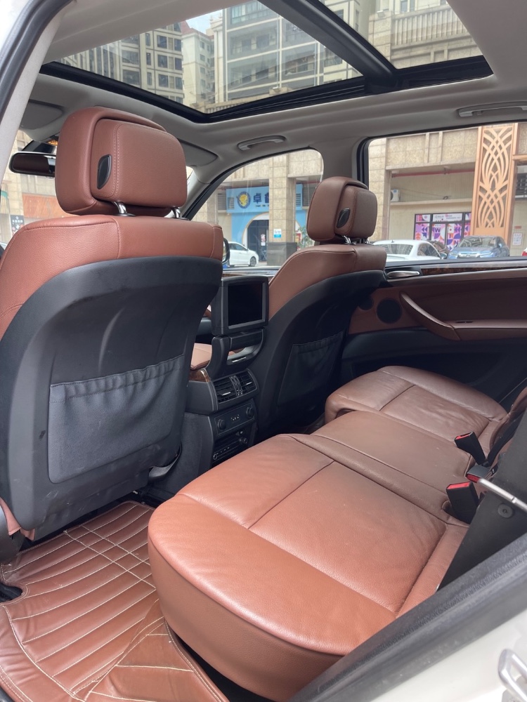 佛山13年宝马X55