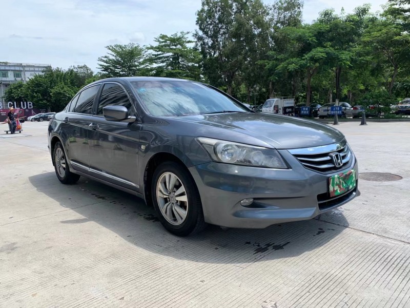 东莞12年本田雅阁2