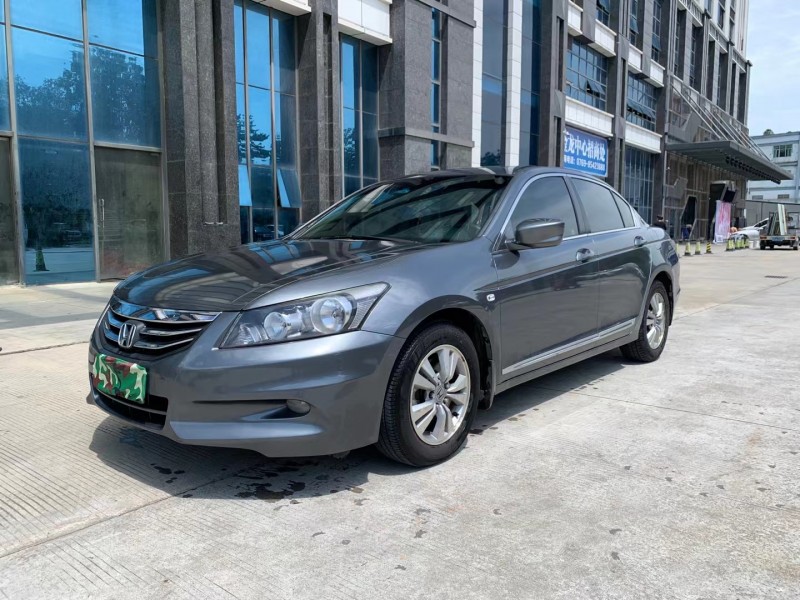 东莞12年本田雅阁3