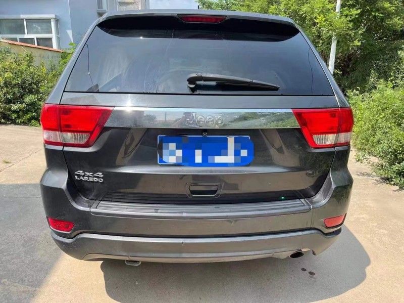 淄博11年Jeep大切諾基9