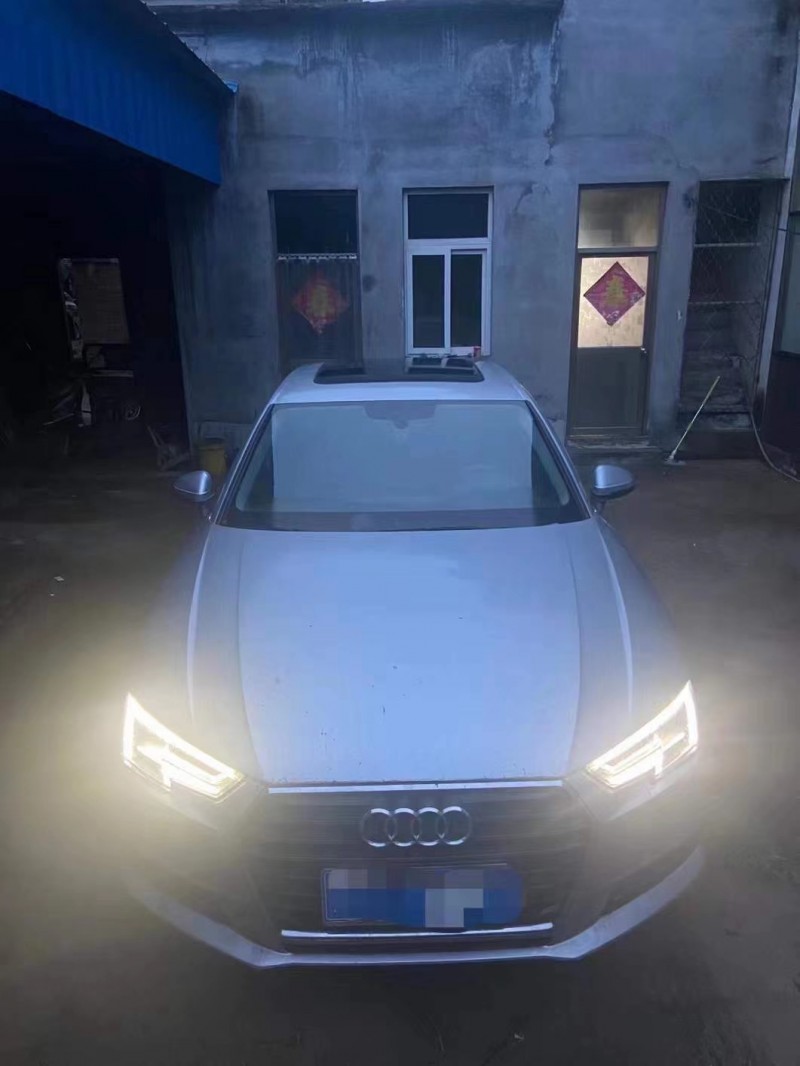 济宁16年奥迪A4L8