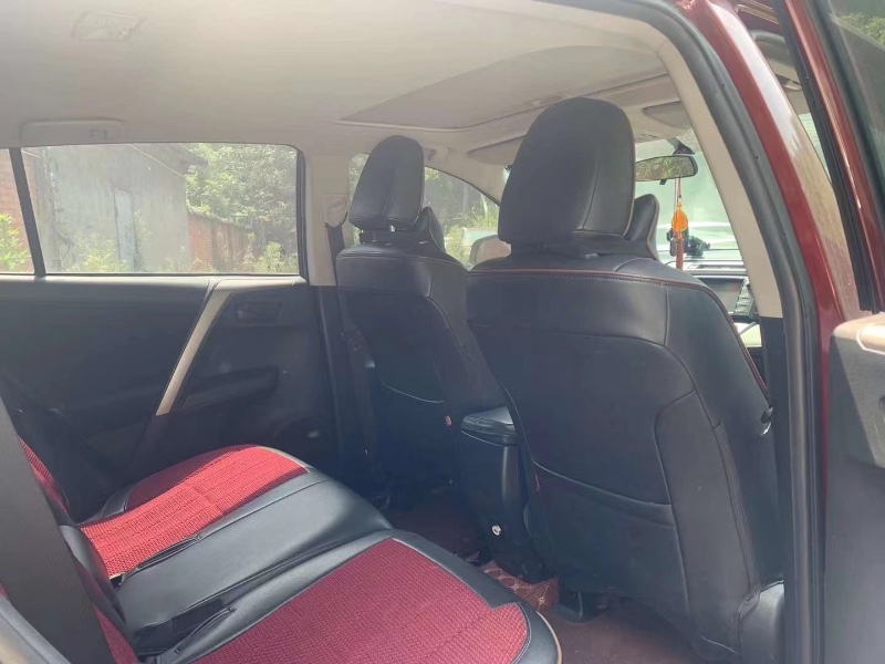 宜昌18年豐田RAV45