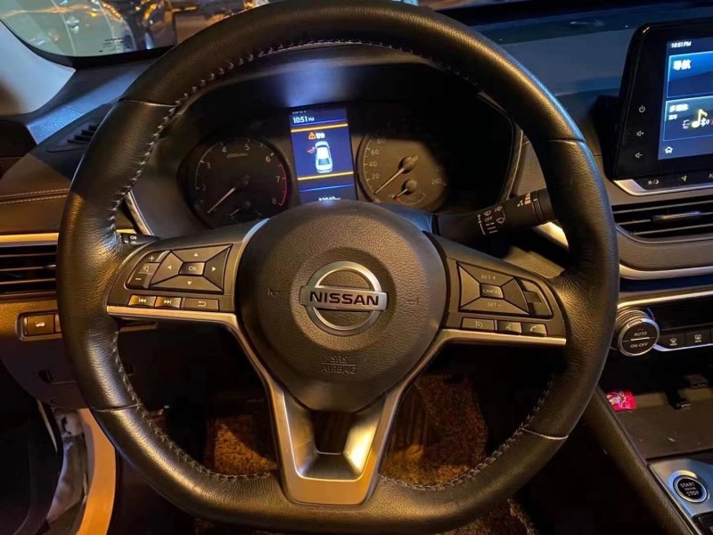 廈門20年日產天籟7
