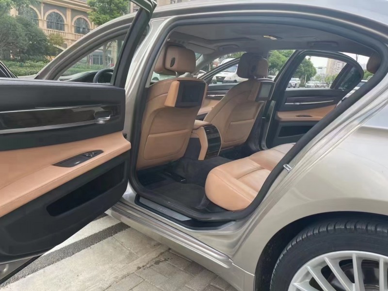 武汉10年宝马7系6