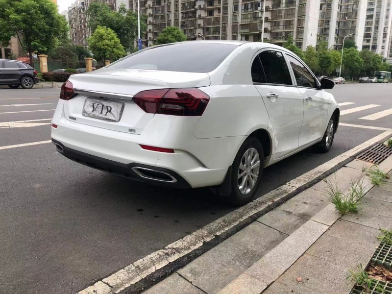 長沙21年吉利帝豪2