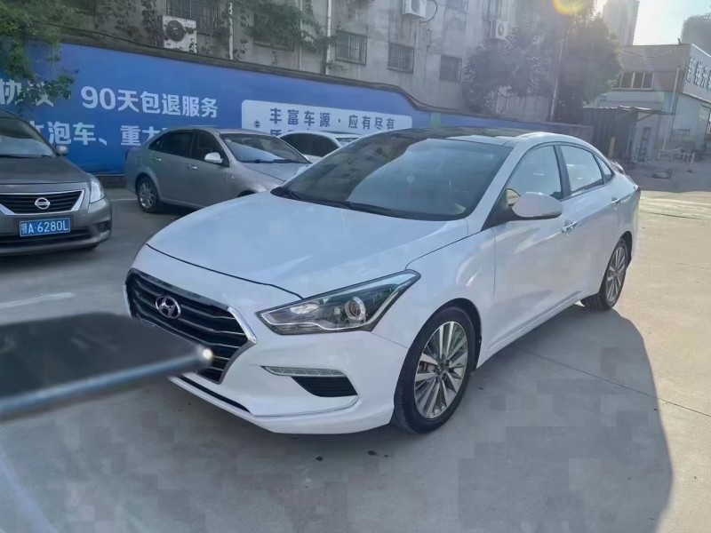 武汉17年现代名图3