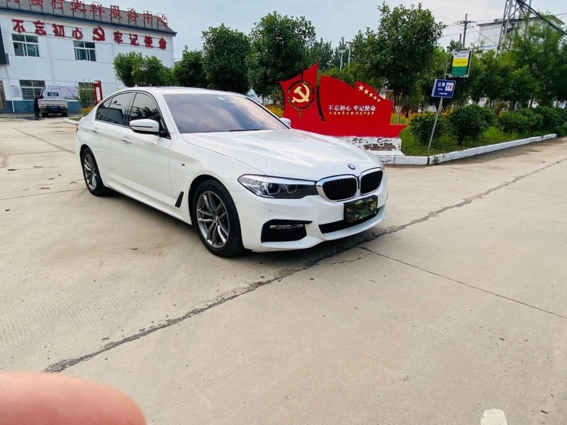 徐州18年宝马5系3