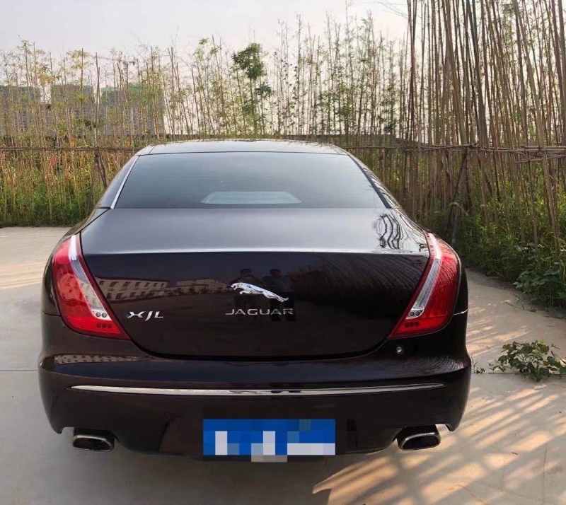 青島12年捷豹XJ6