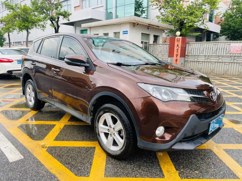 东莞14年丰田RAV4荣放5