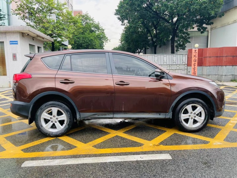 东莞14年丰田RAV4荣放7