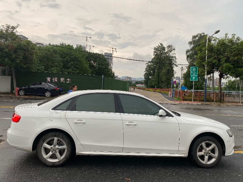 广州14年奥迪A4L4