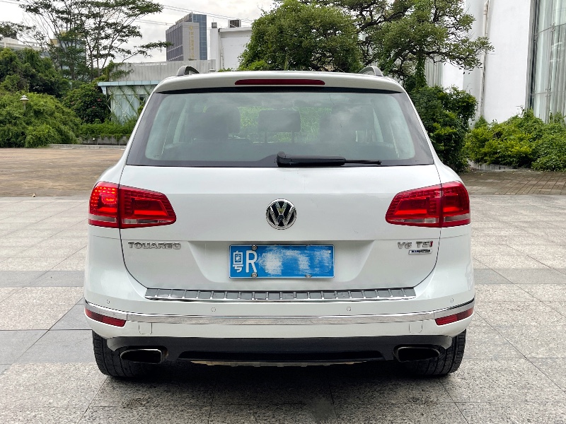 深圳16年大众途锐2