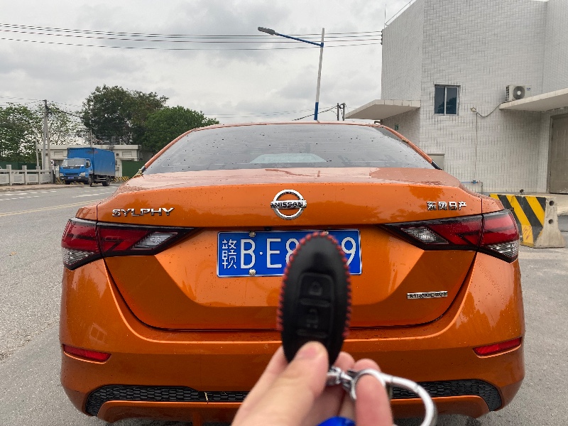 广州20年日产轩逸7