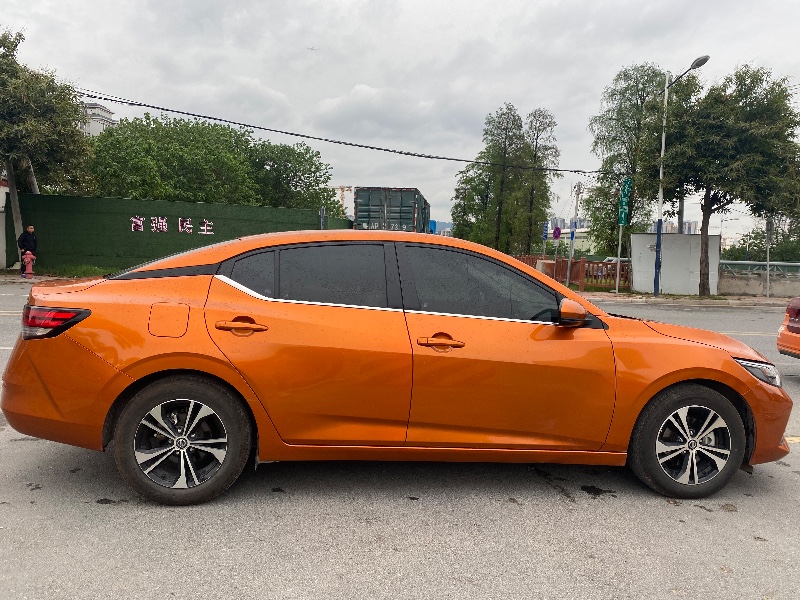 广州20年日产轩逸5