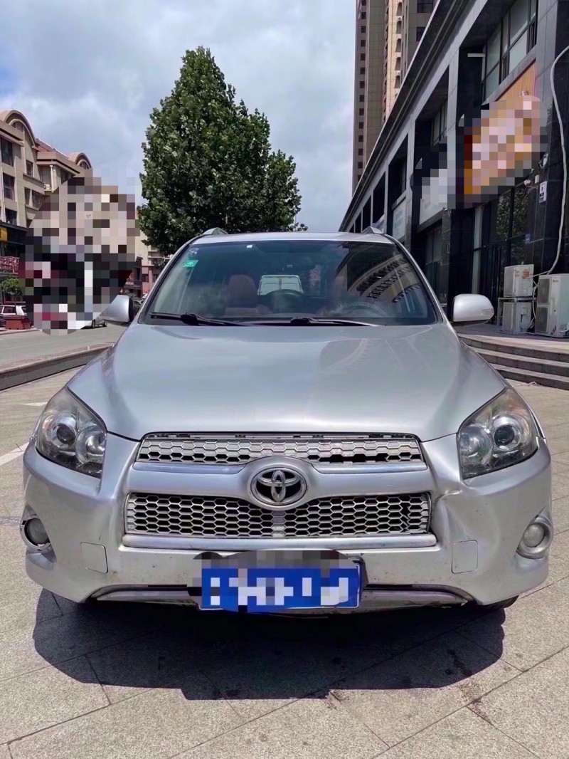 淄博13年豐田RAV41