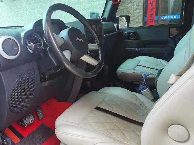 贛州10年Jeep牧馬人3
