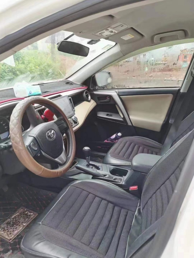 宜昌17年豐田RAV48