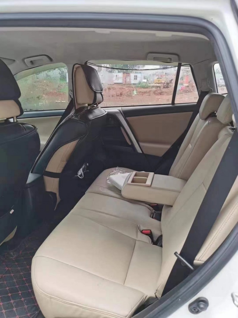 宜昌17年豐田RAV49