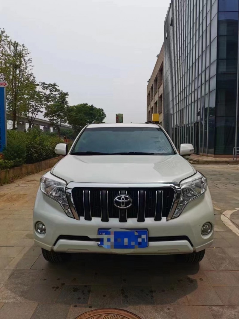 宜昌16年丰田普拉多1