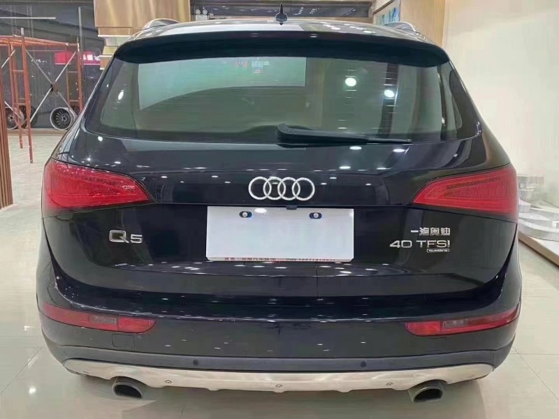 中山14年奧迪Q58