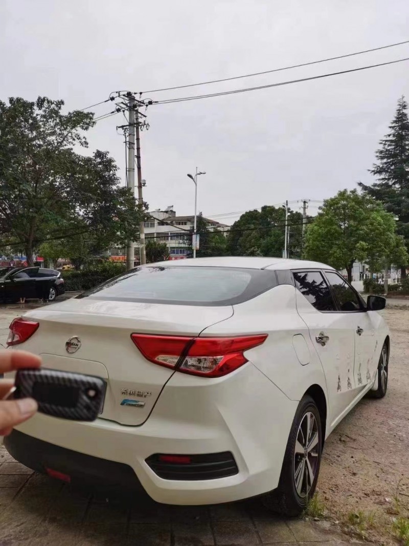 宜昌19年日產藍鳥5