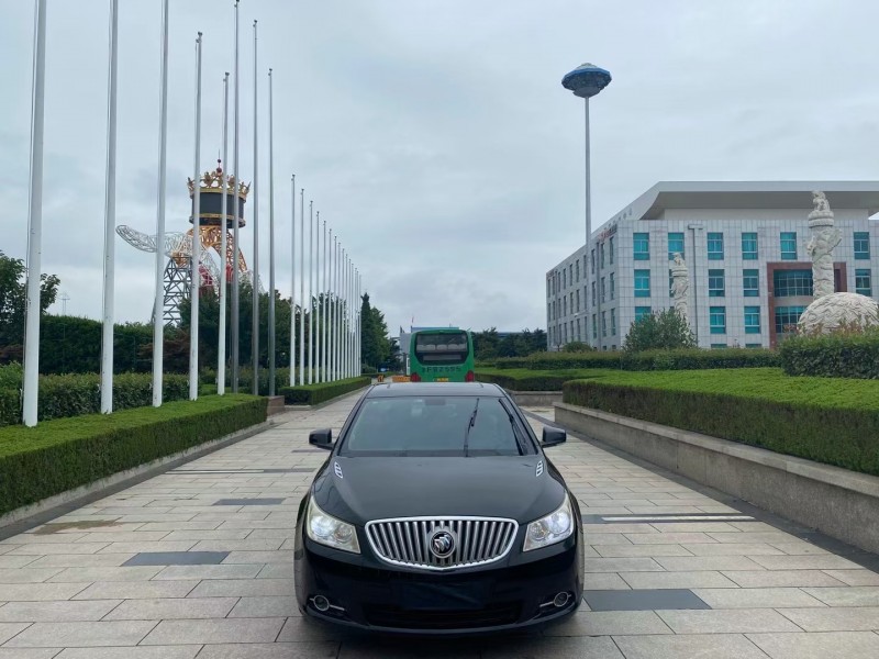 枣庄13年别克君越1