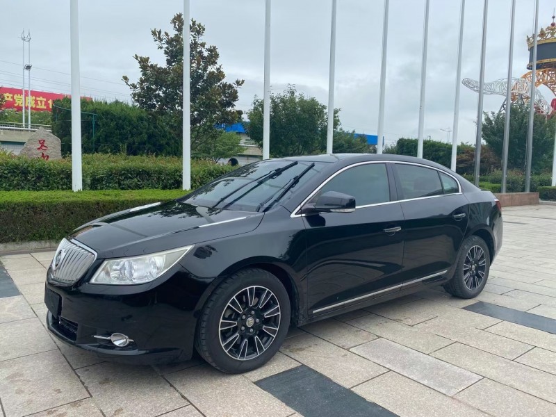 枣庄13年别克君越3