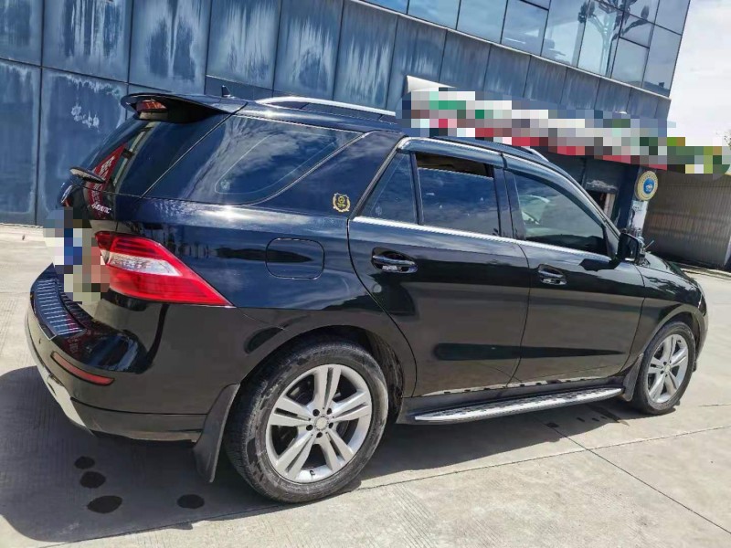 成都15年奔驰ML6