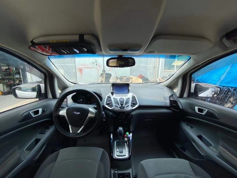 青岛15年福特翼搏5