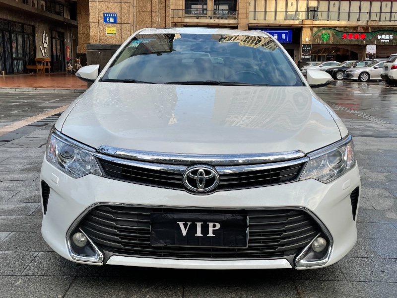 佛山16年丰田凯美瑞8