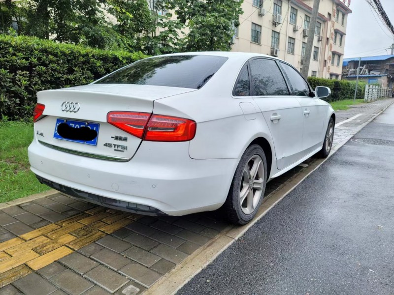 盐城15年奥迪A4L4