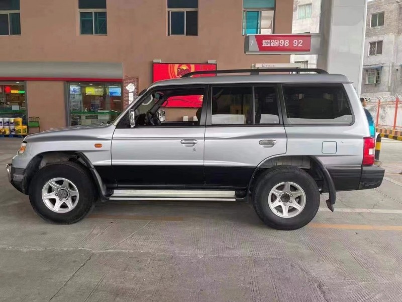 重慶17年獵豹汽車Q65